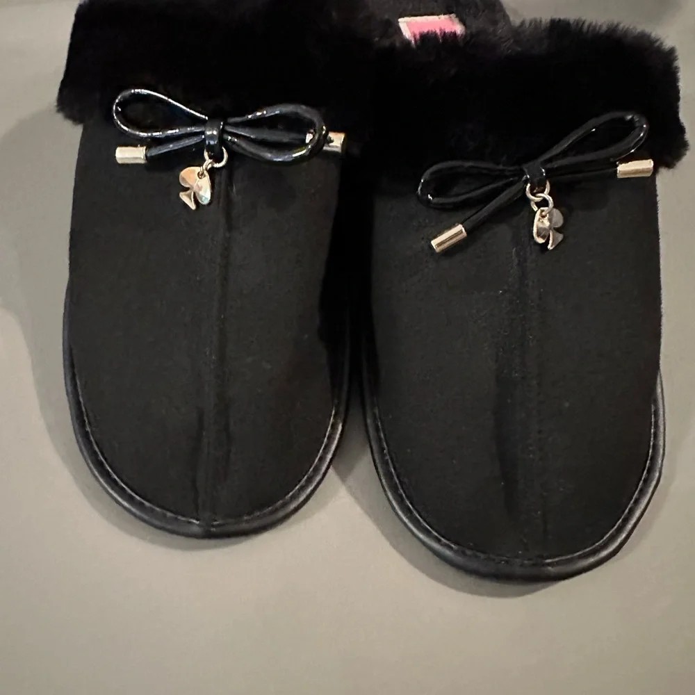 Size 7 Black Kate Spade Slippers - Picture 2 of 3